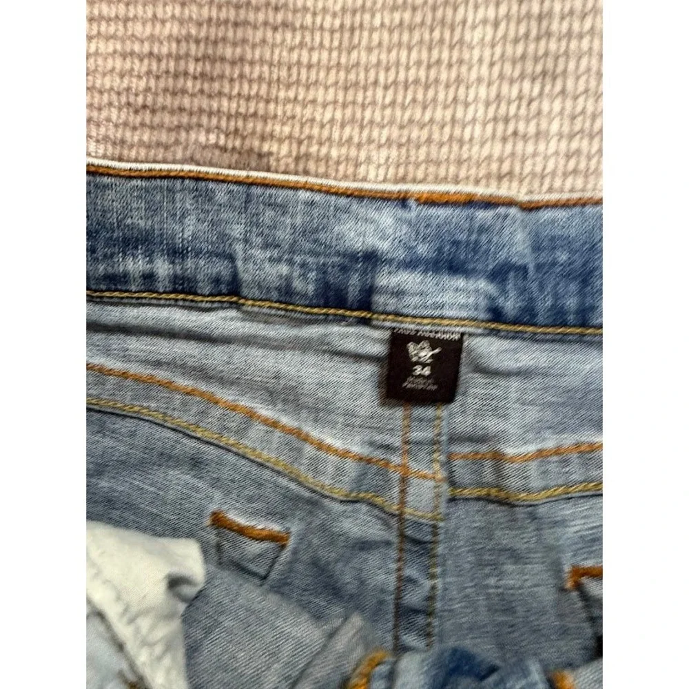 True Religion Geno Relaxed Slim Light Wash Blue Denim Jeans Mens 32x28‎